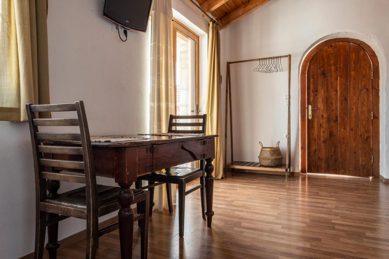 Amphora Guesthouse Хімара Екстер'єр фото