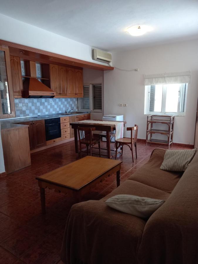 Amphora Guesthouse Хімара Екстер'єр фото